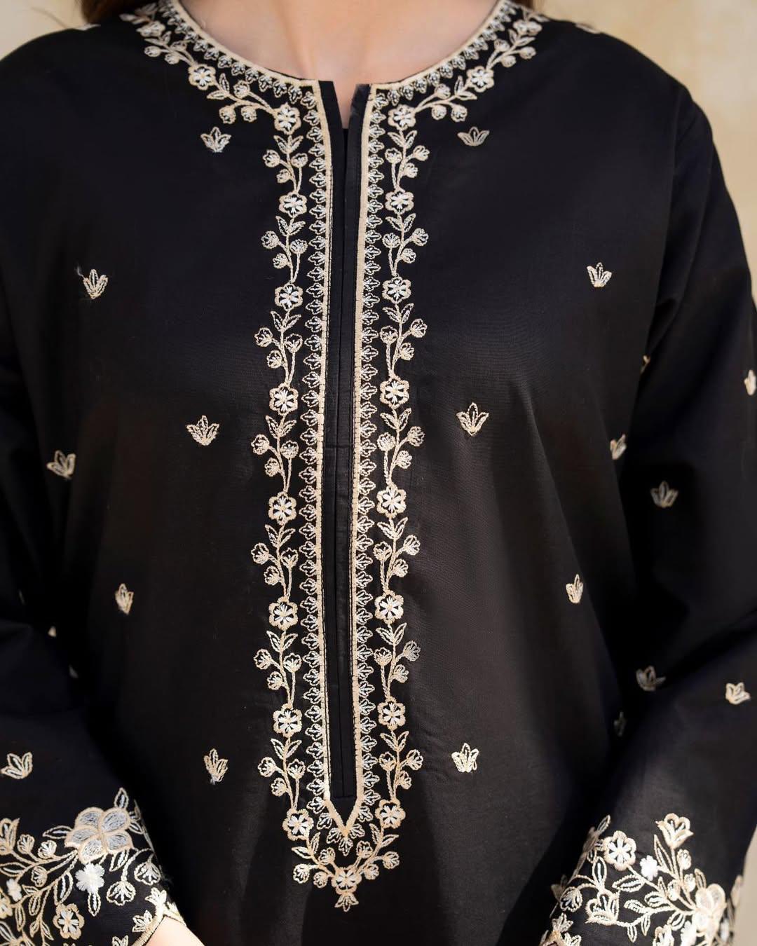 Black Gulab 2Pc