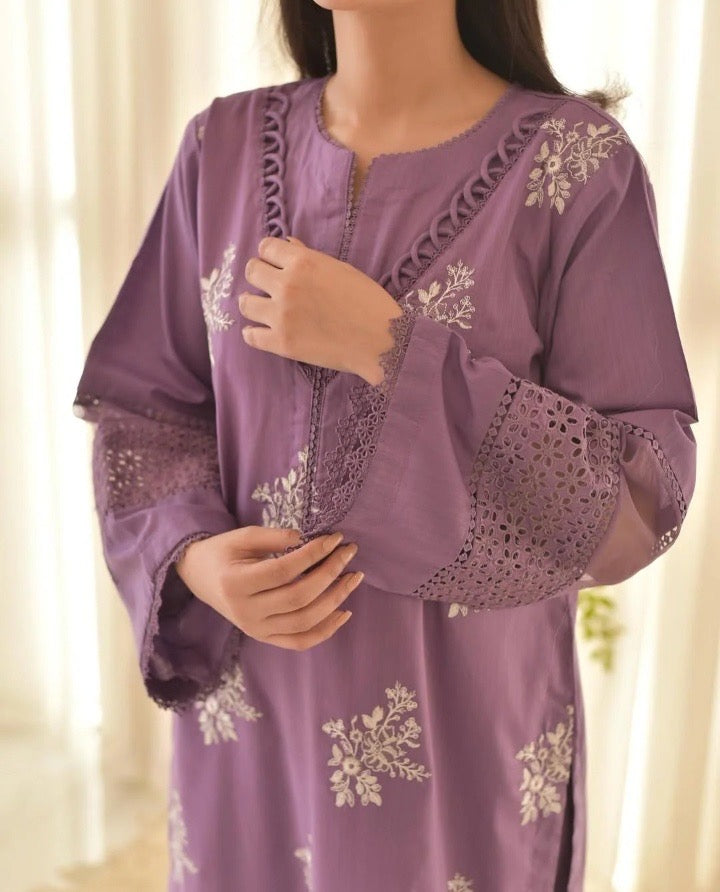 Horiyaa Purple