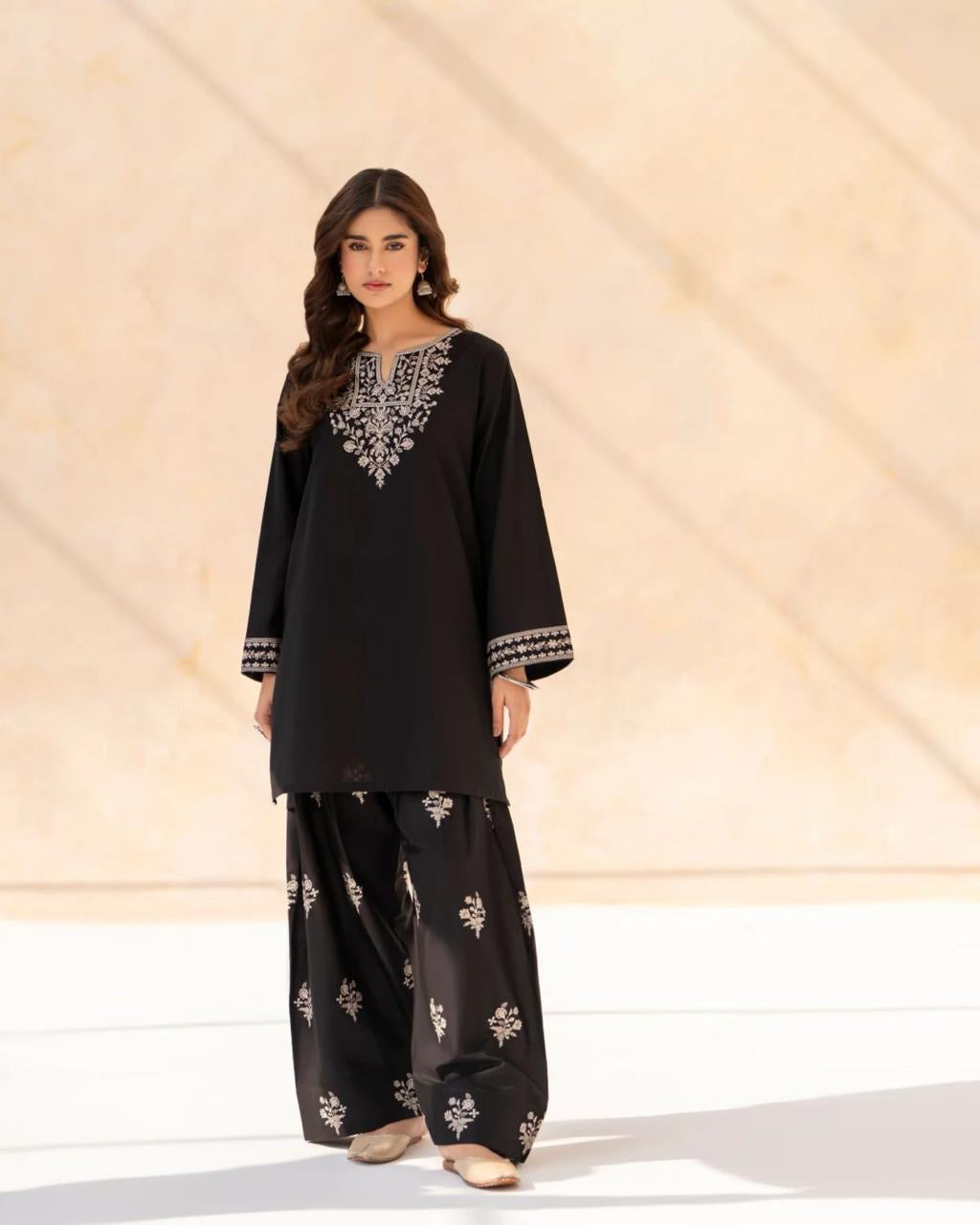 Black Sajal Set (Farshi Shalwar) 2pc