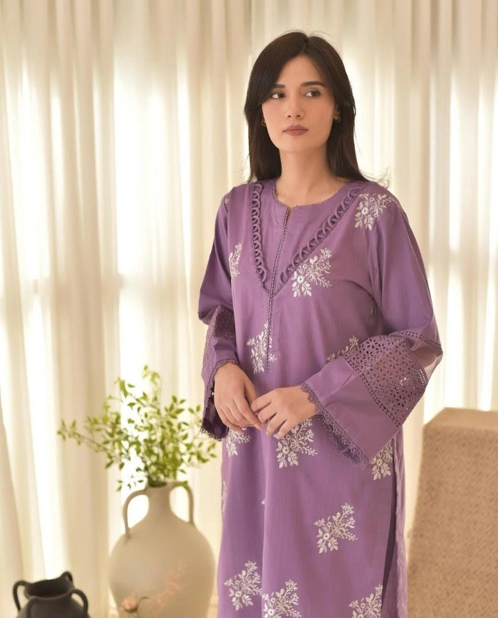 Horiyaa Purple